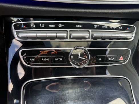 Used 2017 Mercedes-Benz E 300 4MATIC image 34