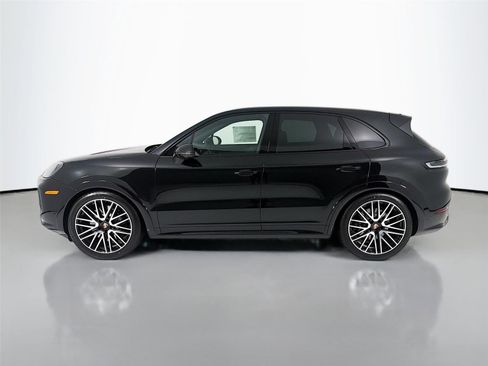 New 2026 Porsche Cayenne GTS AWD/4WD image 2