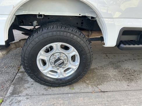 Used 2025 Ford F250 XLT w/ FX4 Off-Road Package AWD/4WD image 23