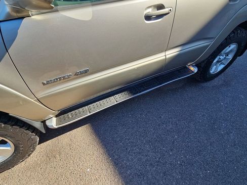 Used 2004 Toyota 4Runner Limited image 20