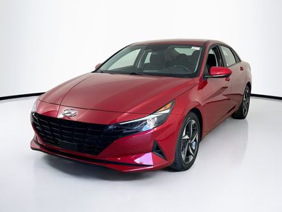 Used 2023 Hyundai Elantra SEL w/ Convenience Package