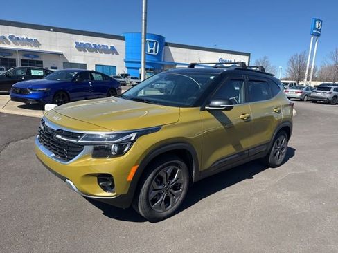 Used 2024 Kia Seltos S image 1