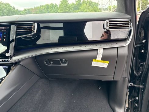 New 2026 Jeep Grand Wagoneer Summit AWD/4WD image 32
