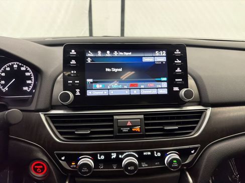 Used 2021 Honda Accord EX image 27