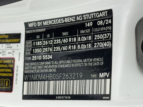 Used 2025 Mercedes-Benz GLC 300 4MATIC image 50