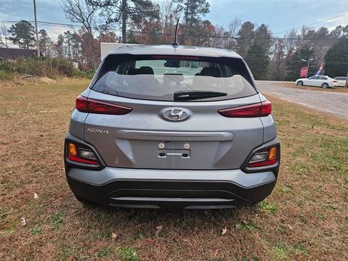 Used 2021 Hyundai Kona SE w/ Cargo Package image 5