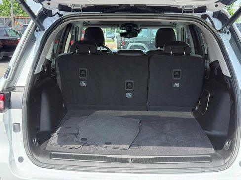 Used 2023 Jeep Grand Cherokee 4WD 4xe image 5