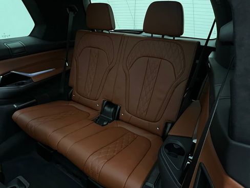 Used 2023 BMW X7 xDrive40i image 16