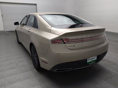 Used 2017 Lincoln MKZ Reserve FWD image 5