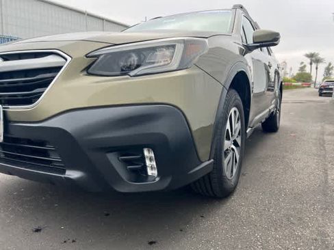 Certified 2022 Subaru Outback Premium image 9