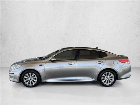 Used 2016 Kia Optima EX w/ Premium Package FWD image 25