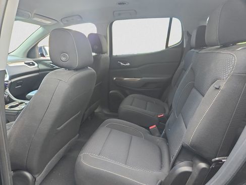 Used 2023 GMC Acadia SLE w/ Driver Convenience Package image 16