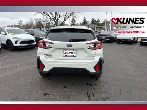 Used 2024 Subaru Crosstrek 2.0i Premium AWD/4WD image 6