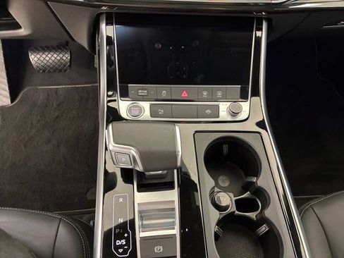 Used 2025 Audi Q7 3.0T Premium Plus AWD/4WD image 21