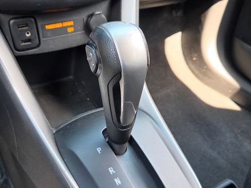 Used 2020 Chevrolet Trax LT w/ LT Convenience Package FWD image 21