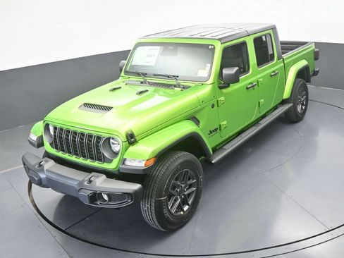 New 2026 Jeep Gladiator Sport AWD/4WD image 37
