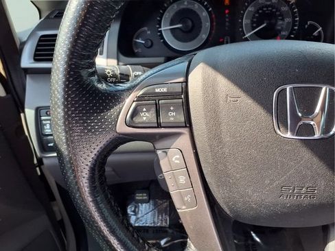 Used 2015 Honda Odyssey Touring Elite image 12