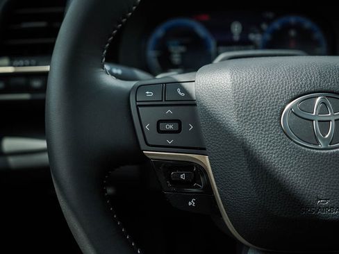 New 2026 Toyota Crown Platinum AWD/4WD image 19