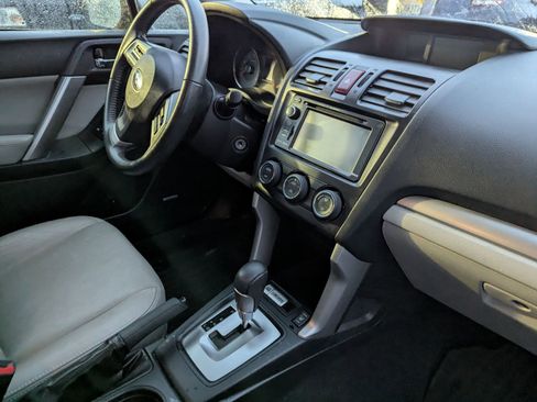 Used 2015 Subaru Forester 2.5i Limited image 16