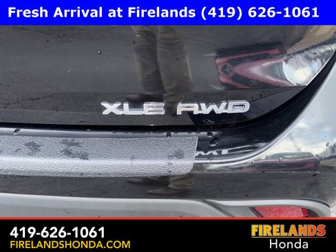 Used 2020 Toyota Highlander XLE image 39