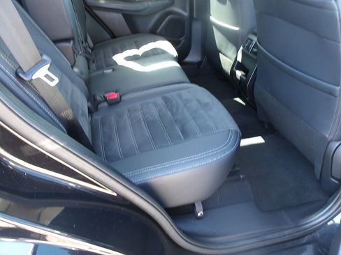 Used 2023 Mitsubishi Outlander SE AWD/4WD image 11