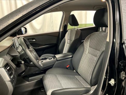 Certified 2023 Nissan Rogue SV AWD/4WD image 10