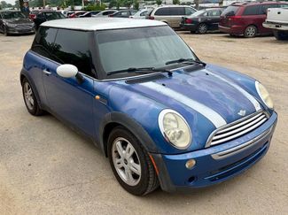 Used 2006 MINI Cooper Hardtop FWD video 1