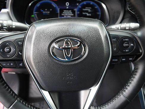 Certified 2024 Toyota Venza Limited image 30