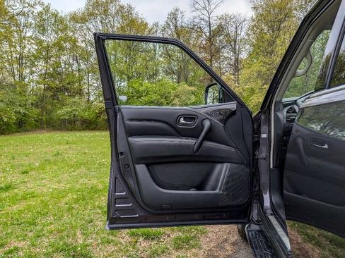 Used 2024 INFINITI QX80 Luxe AWD/4WD image 10
