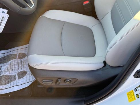 New 2025 Toyota RAV4 XLE Premium image 12