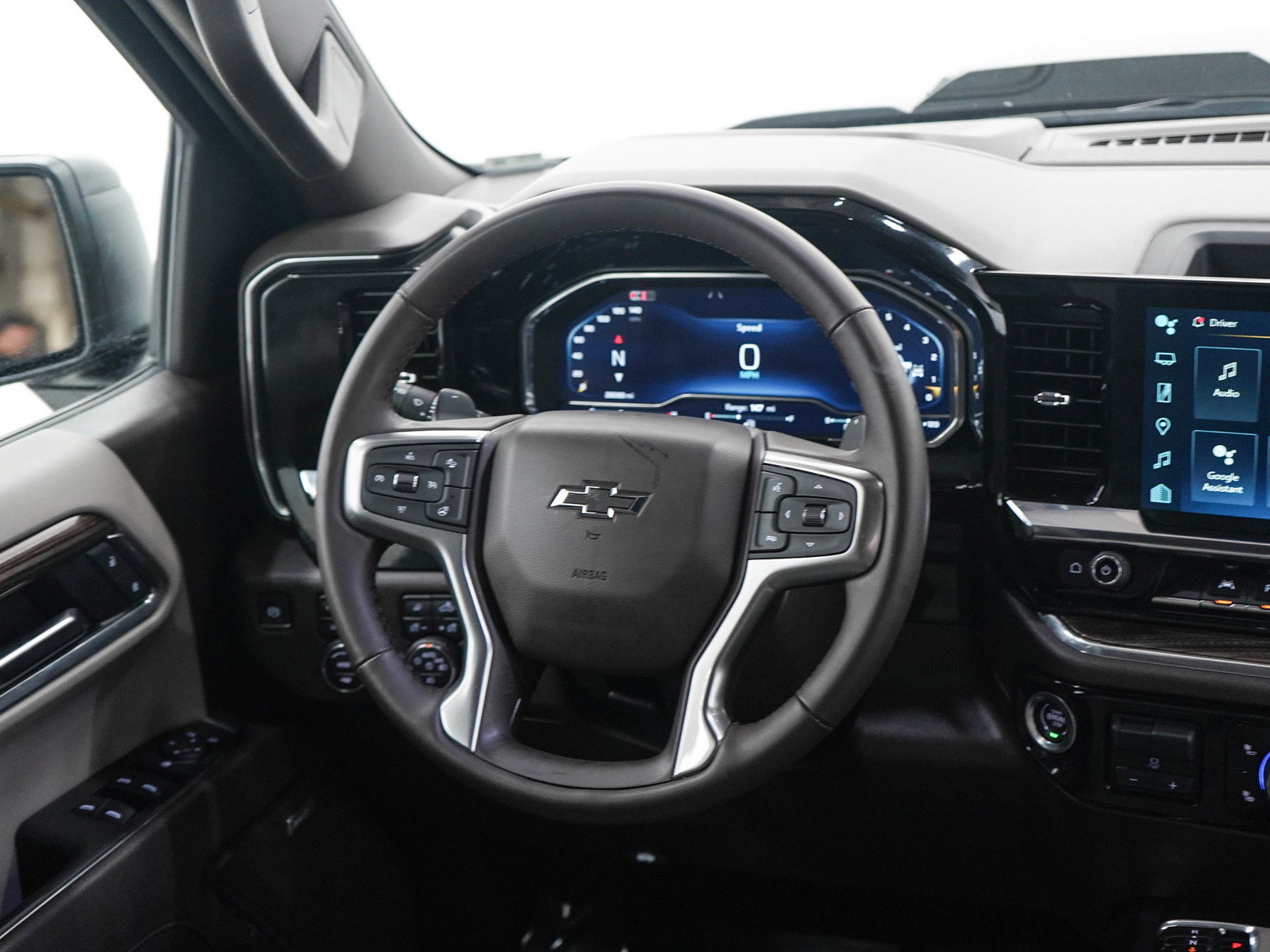 Used 2025 Chevrolet Silverado 1500 LT Trail Boss w/ LT Trail Boss Premium Package AWD/4WD image 14