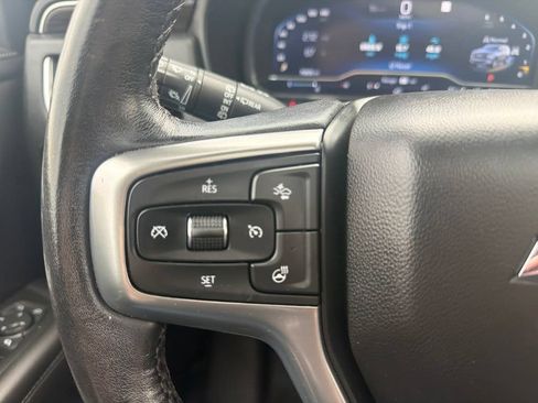 Certified 2023 Chevrolet Suburban Z71 w/ Luxury Package AWD/4WD image 9