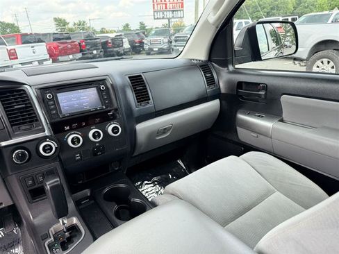 Used 2018 Toyota Sequoia SR5 w/ Carpet Cargo Mat Package AWD/4WD image 26