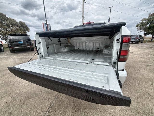 Used 2022 Nissan Frontier SV RWD image 24