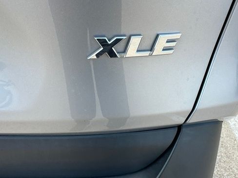 Used 2023 Toyota RAV4 XLE w/ Convenience Package FWD image 2