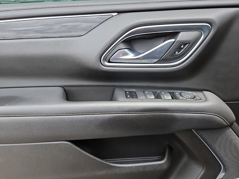 Used 2021 GMC Yukon SLT w/ SLT Premium Package AWD/4WD image 12