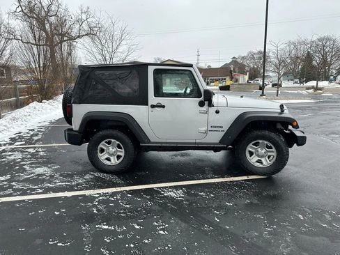 Used 2012 Jeep Wrangler Sport image 4