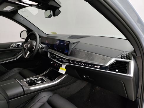 Used 2026 BMW X5 sDrive40i w/ M Sport Package RWD image 26