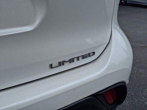 Used 2023 Toyota Highlander Limited AWD/4WD image 35