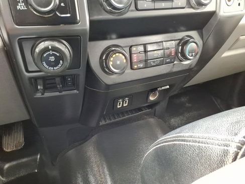 Used 2019 Ford F150 XLT w/ Equipment Group 302A Luxury image 26