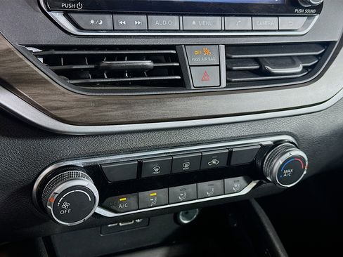 Used 2024 Nissan Altima 2.5 SV image 22