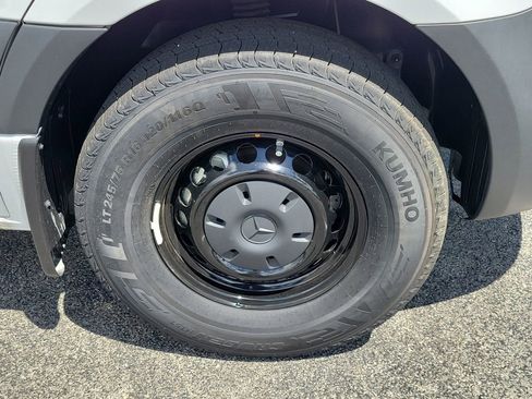 New 2025 Mercedes-Benz Sprinter 2500 image 16