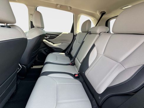 Used 2019 Subaru Forester Limited AWD/4WD image 16