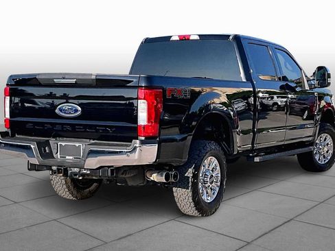 Used 2019 Ford F250 XLT w/ XLT Premium Package AWD/4WD image 14
