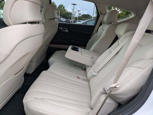 Used 2026 Genesis GV80 2.5T RWD image 13
