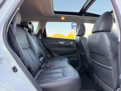 Used 2016 Nissan Rogue SL w/ SL Premium Package AWD/4WD image 22