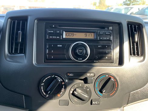 Used 2015 Chevrolet City Express LS image 17