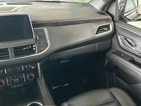 Used 2024 Chevrolet Suburban LT AWD/4WD image 11