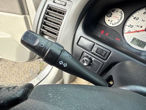 Used 2001 Nissan Maxima SE w/ (W08) Meridian Edition Pkg image 29