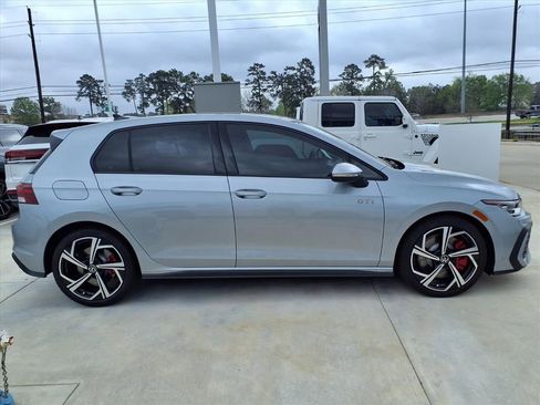 New 2026 Volkswagen GTI SE FWD image 4